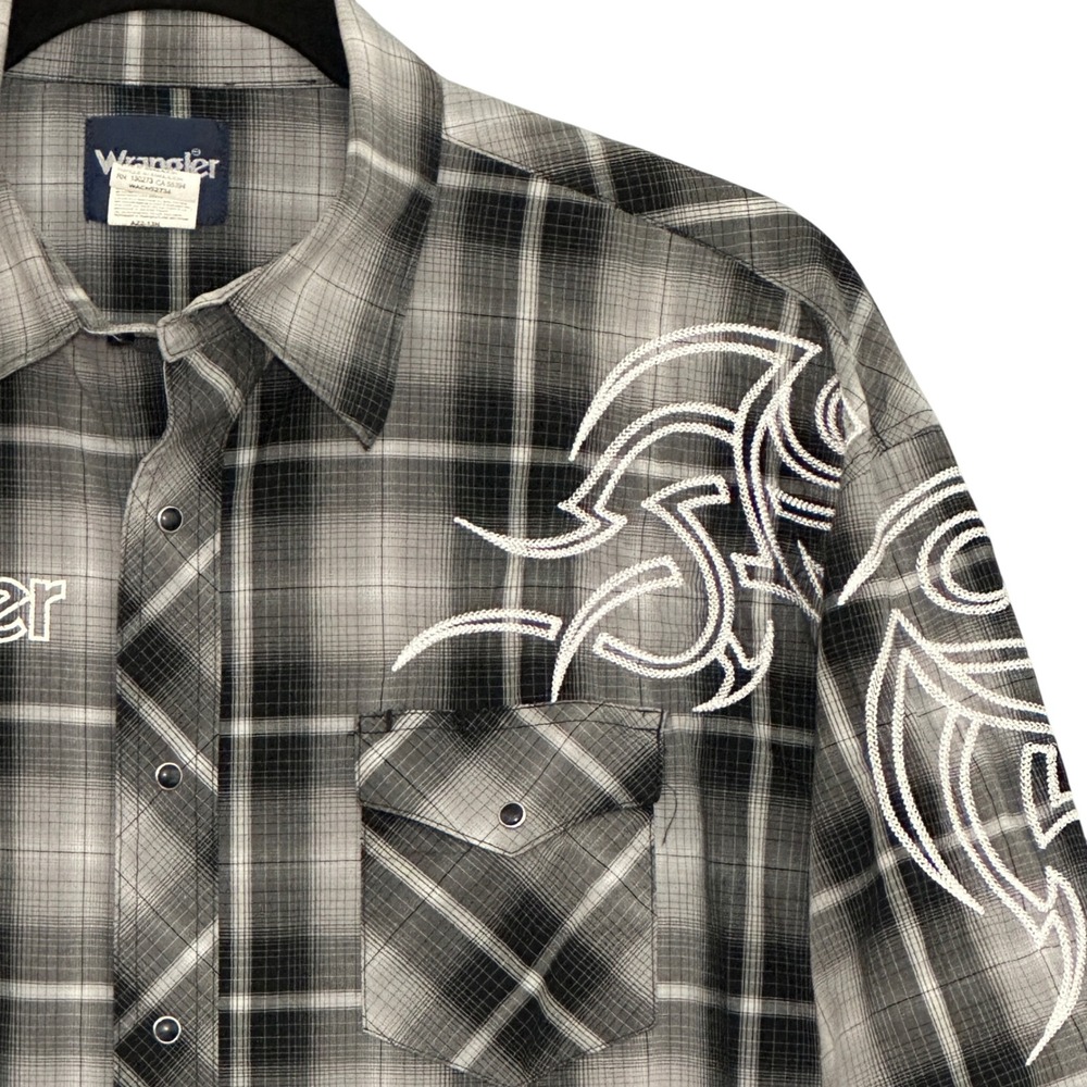 VTG Wrangler Mens Shirt XXL Black Plaid Tribal Embroidered Western Pearl Snap